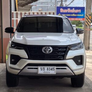 Toyota Fortuner 2.4V 2WD auto 2022